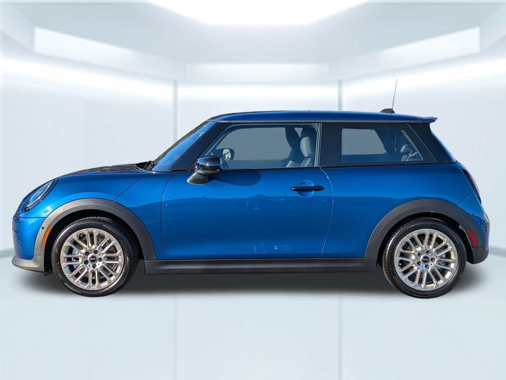New 2026 Blue Metallic MINI Signature Plus image 2