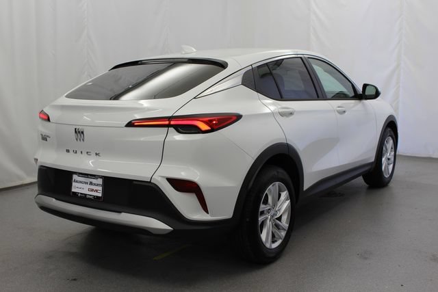 New 2026 Summit White Buick Preferred image 9
