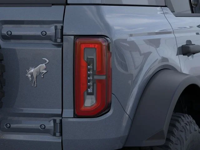 New 2025 Azure Gray Metallic Tri-Coat Ford Badlands® image 23