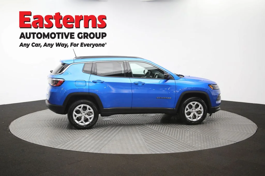 Used 2024 Blue Jeep Latitude image 42
