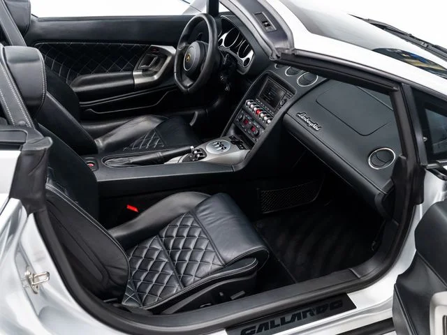 Used 2011 Silver Lamborghini LP560-4 image 28