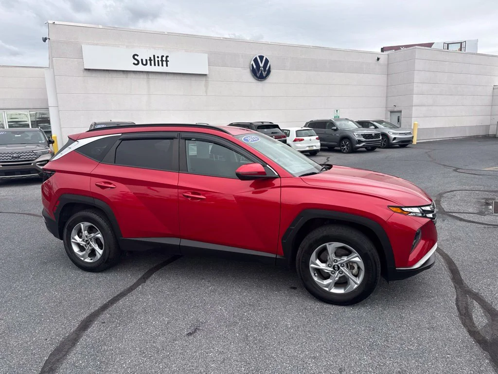 Used 2022 Calypso Red Hyundai SEL image 16