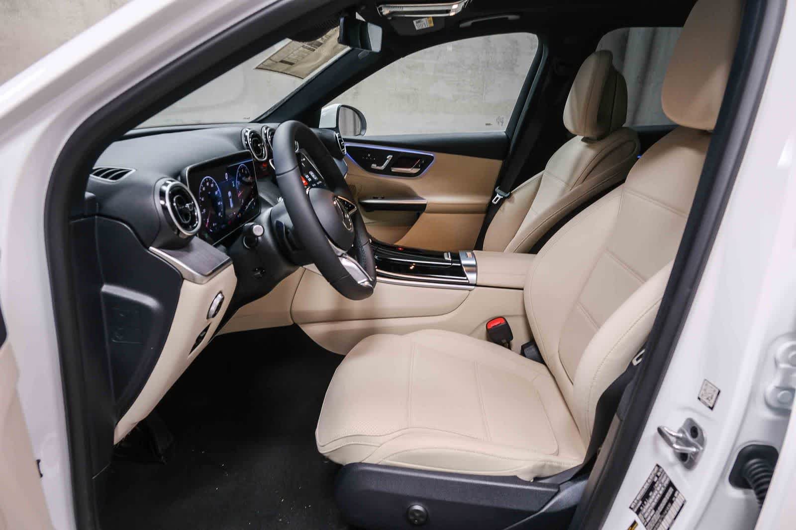 New 2026 Polar White Mercedes-Benz GLC 300 image 64