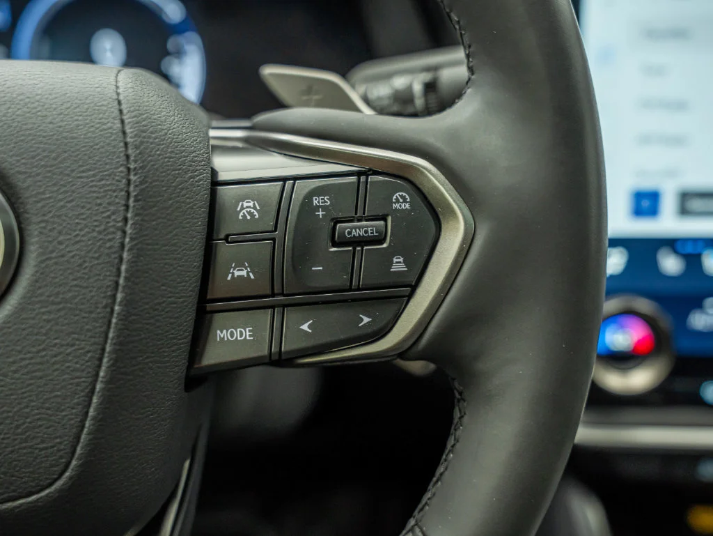 Certified Used 2024 IRIDIUM Lexus 300e Premium image 19