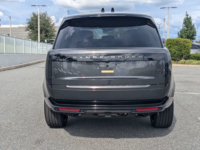 New 2027 Gray Land Rover SE image 5