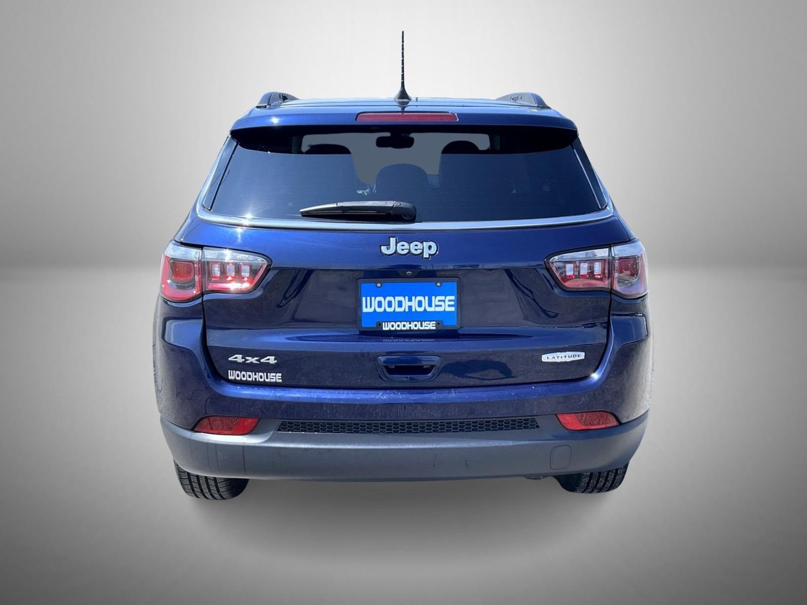 Used 2019 Blue Jeep Latitude image 6
