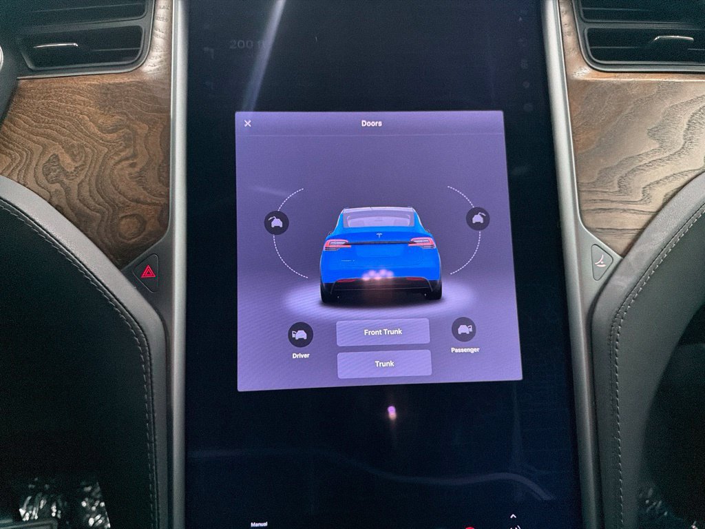 Used 2020 White Tesla Long Range image 14