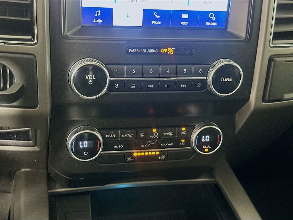 Used 2020 Black Ford XLT image 14