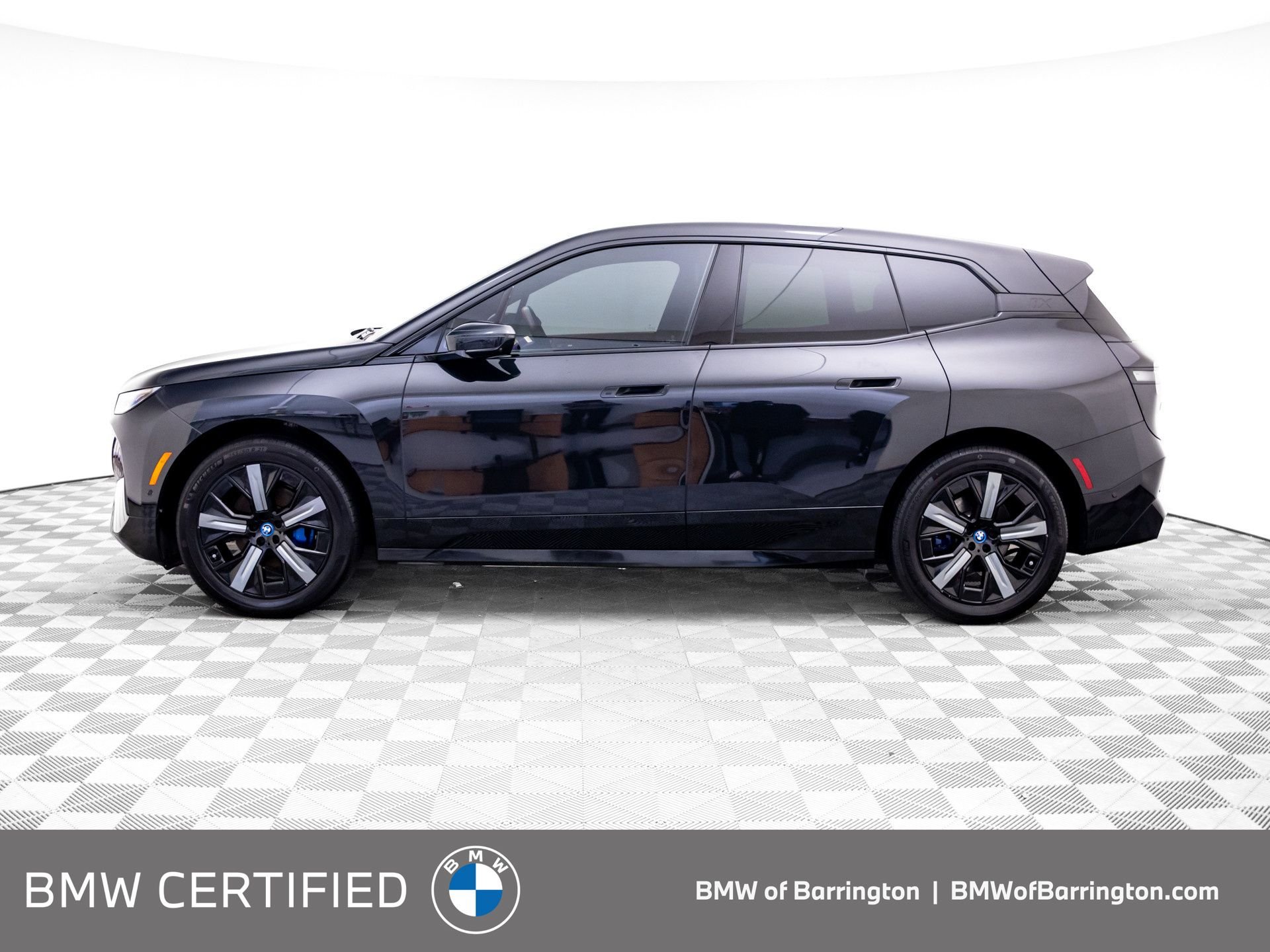 Used 2024 BMW iX Base with VIN WB523CF01RCN85865 for sale in Barrington, IL