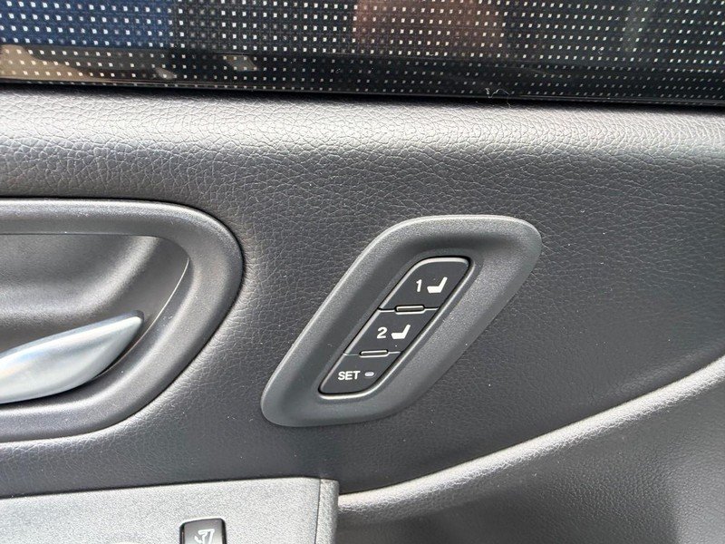 Certified Used 2024 Crystal Black Pearl Honda AWD ELITE image 22