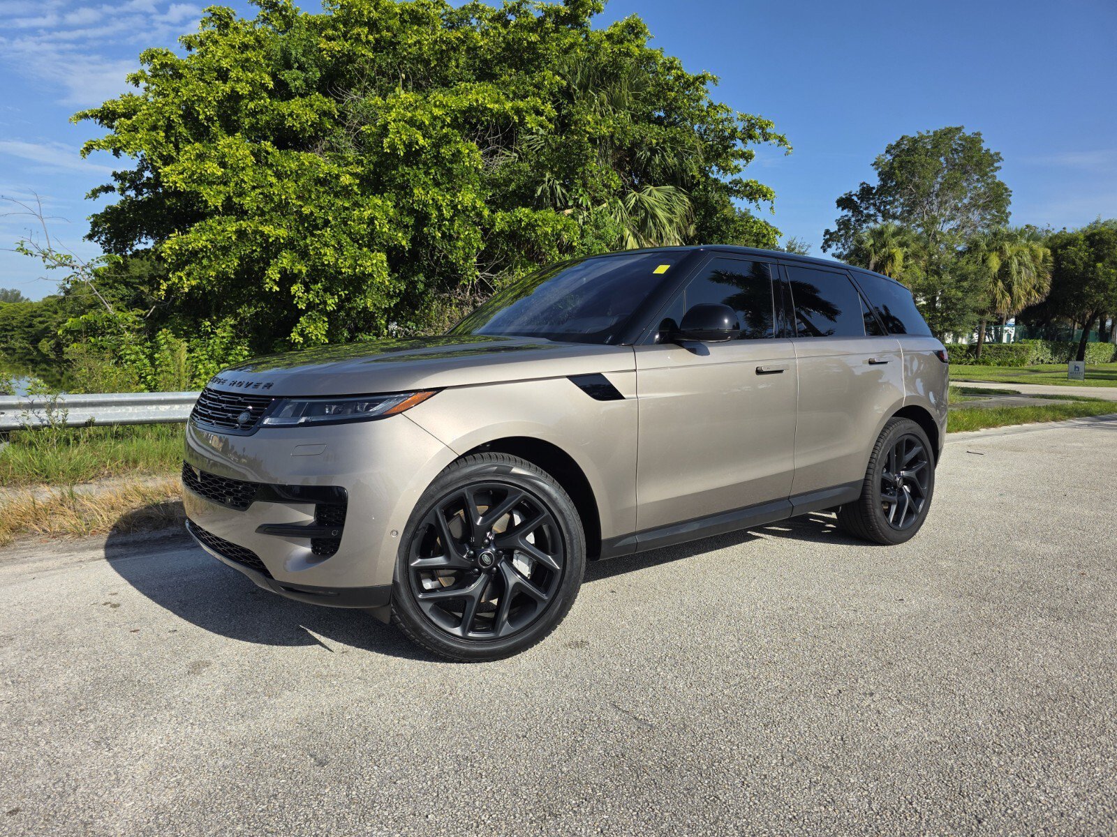 2023 Land Rover Range Rover Sport