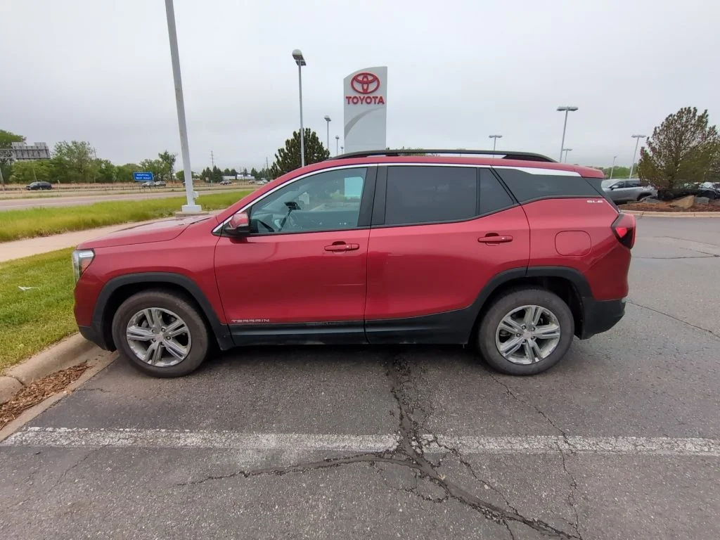 2022 GMC Terrain SLE AWD's photo