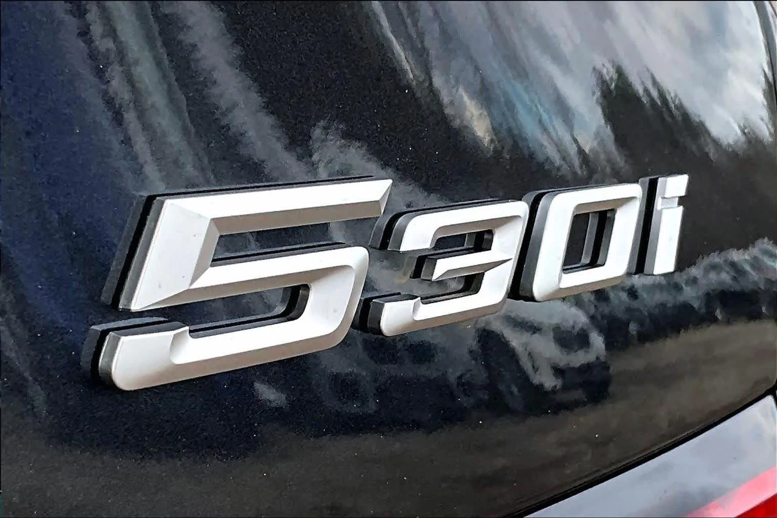 New 2026 Dark Graphite Metallic BMW 530i xDrive image 6