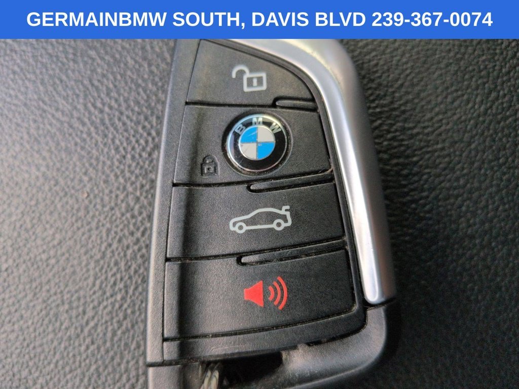 Used 2019 Phytonic Blue Metallic BMW sDrive30i image 33