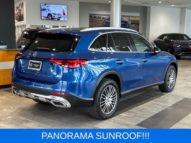 Used 2026 Blue Mercedes-Benz GLC 300 image 3
