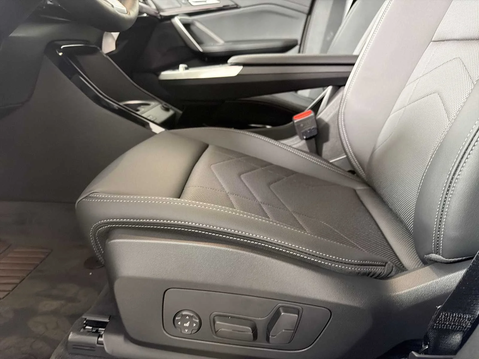 New 2026 Alpine White BMW xDrive28i image 12
