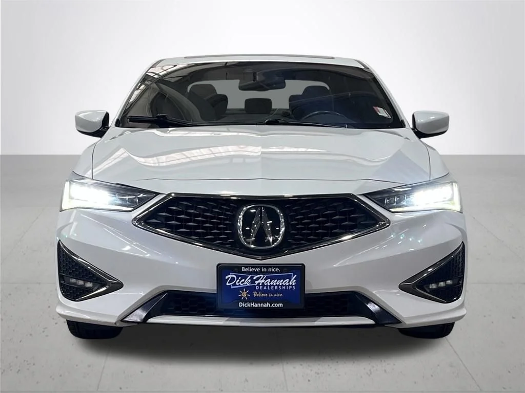 Used 2019 White Acura Technology & A-Spec Packages image 4