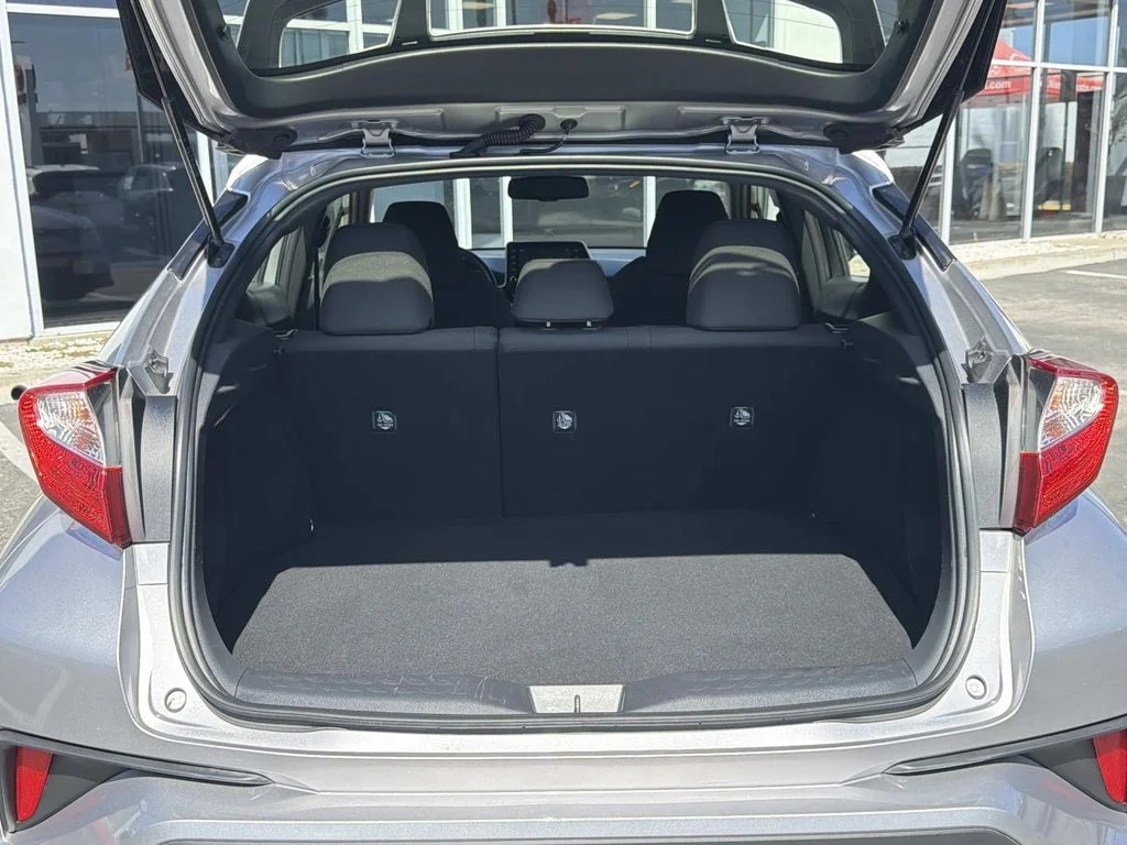 Used 2019 Silver Knockout Metallic Toyota XLE image 23