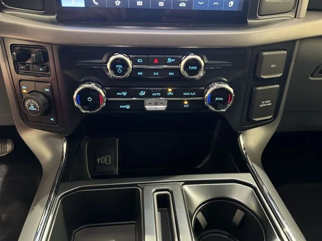 New 2026 White Ford XLT image 15