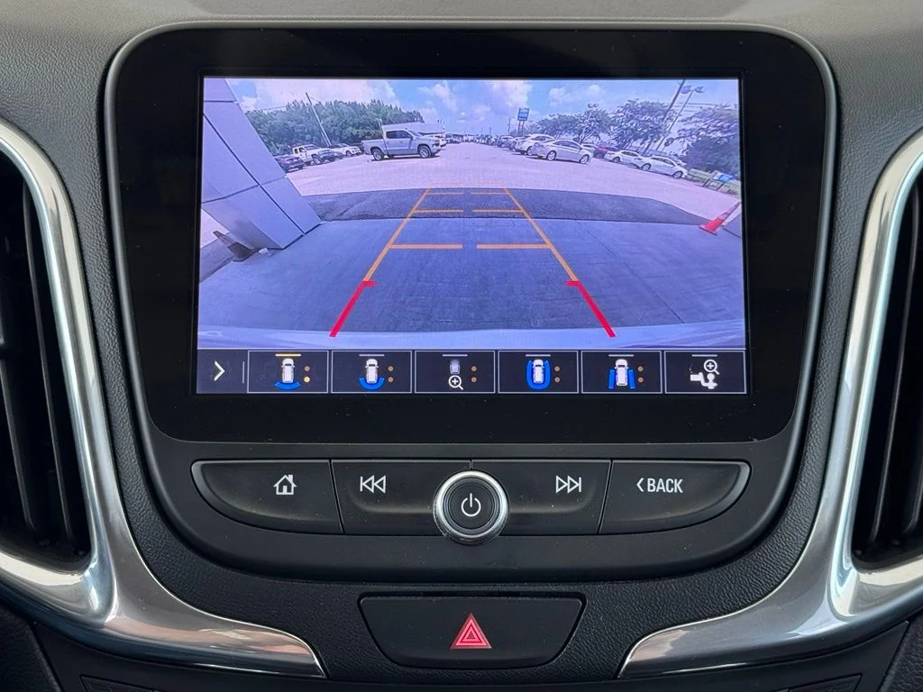 Used 2020 Silver Chevrolet Premier image 33