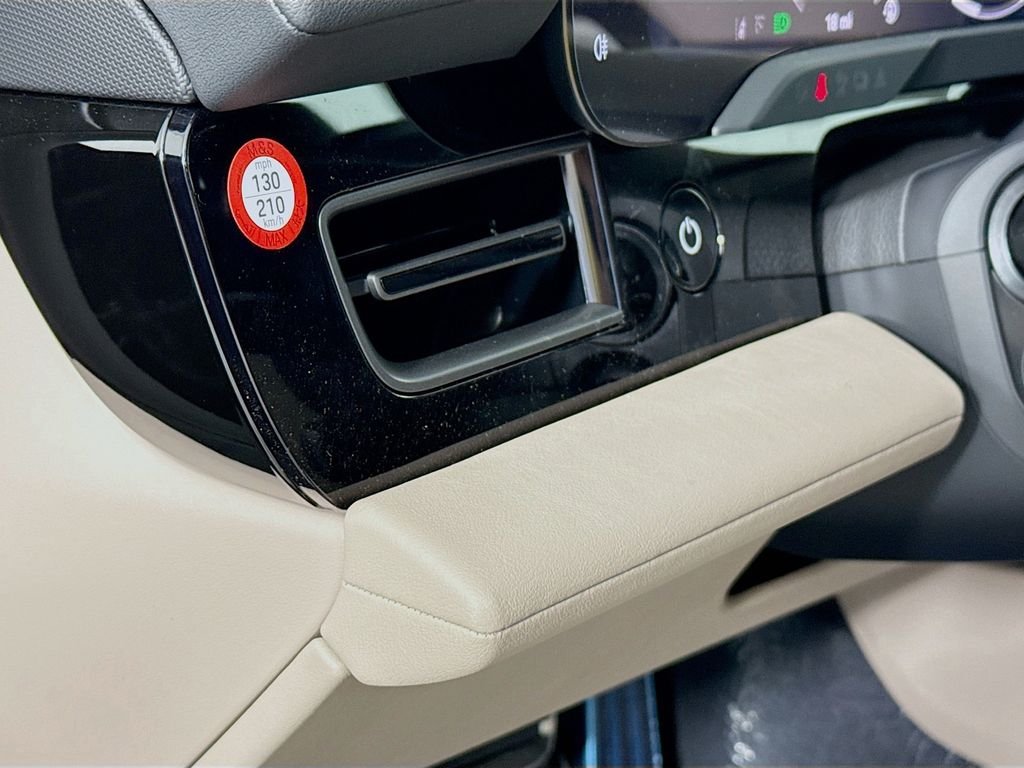 Used 2025 Black Porsche  image 11