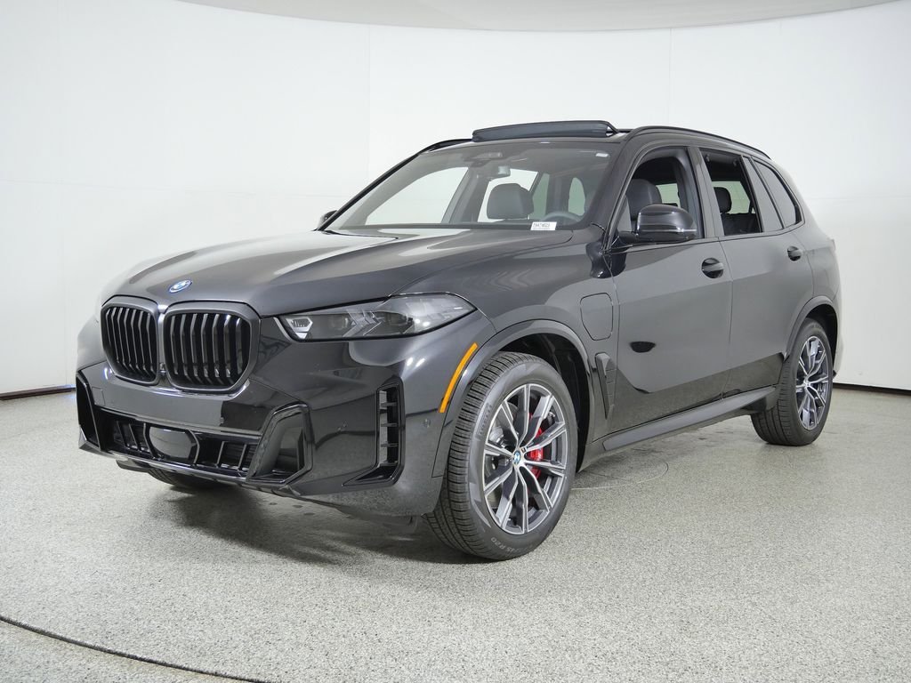 2026 BMW X5 xDrive50e's photo