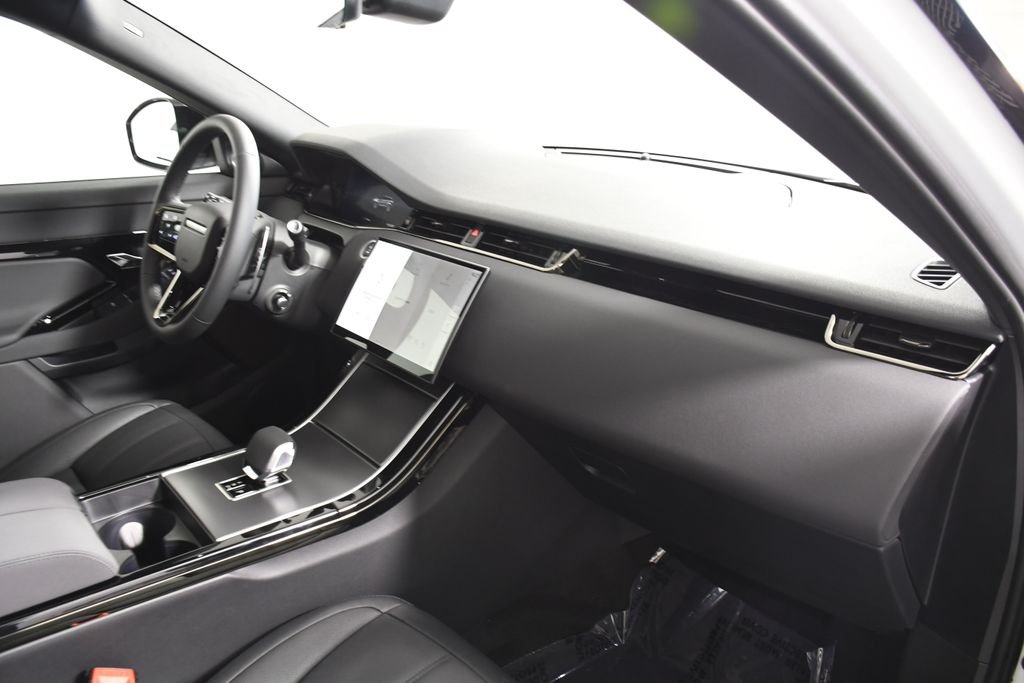 Certified Used 2026 Fuji White Land Rover S image 19