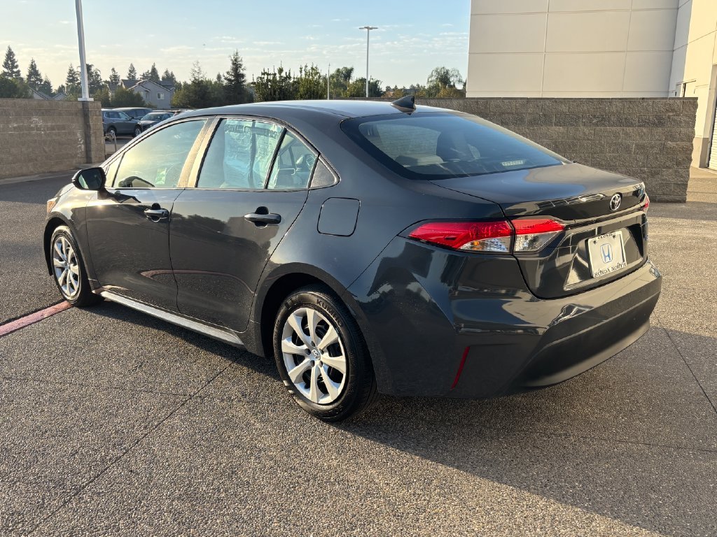 Used 2025 Underground Toyota LE image 7