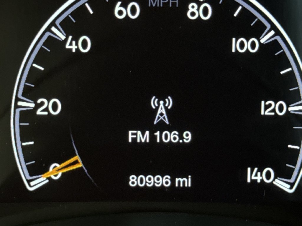 Used 2018 Velvet Jeep Limited image 24