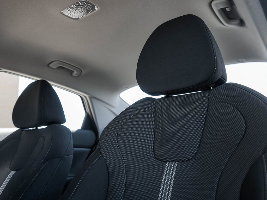 New 2026 Amazon Gray Hyundai SE Sedan FWD image 17