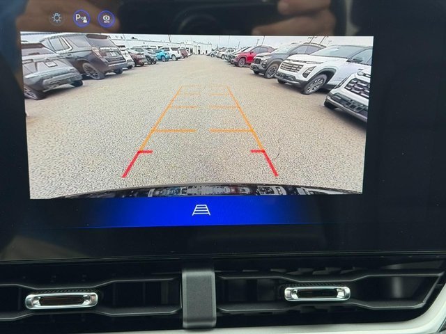 New 2027 Mosaic Black Metallic Chevrolet LT image 14