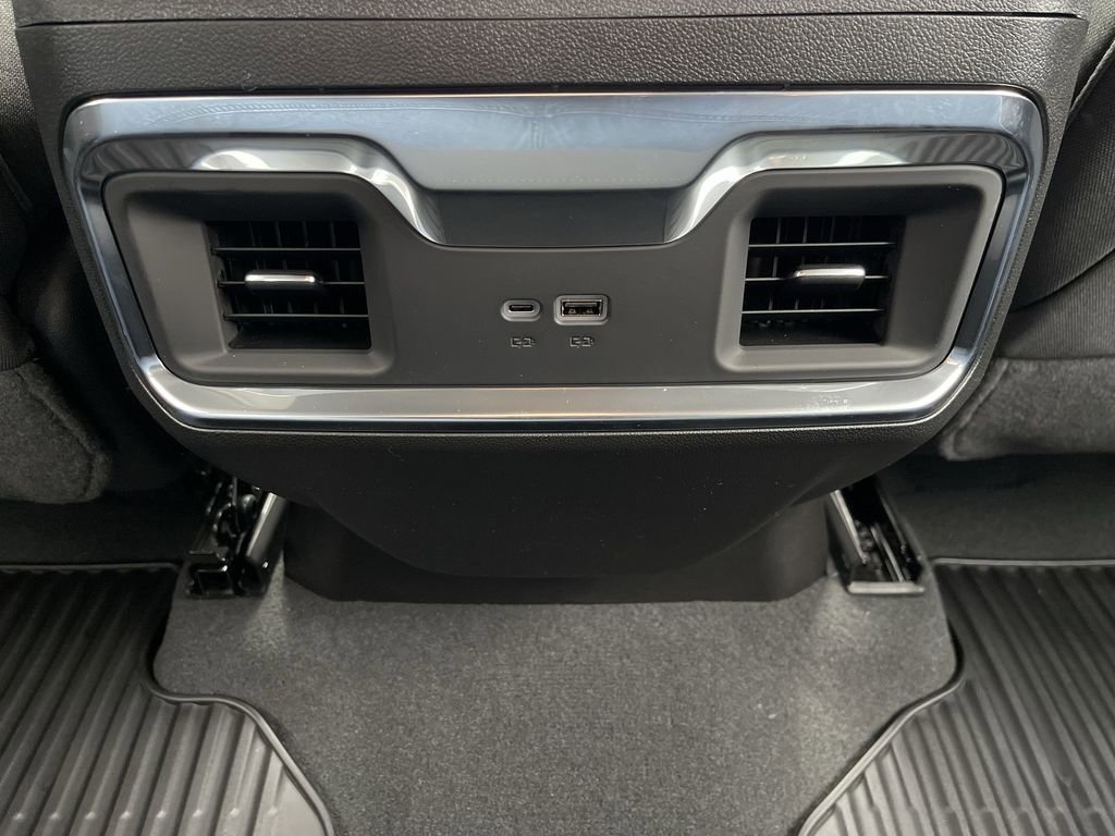 New 2026 Sterling Metallic GMC Elevation image 21