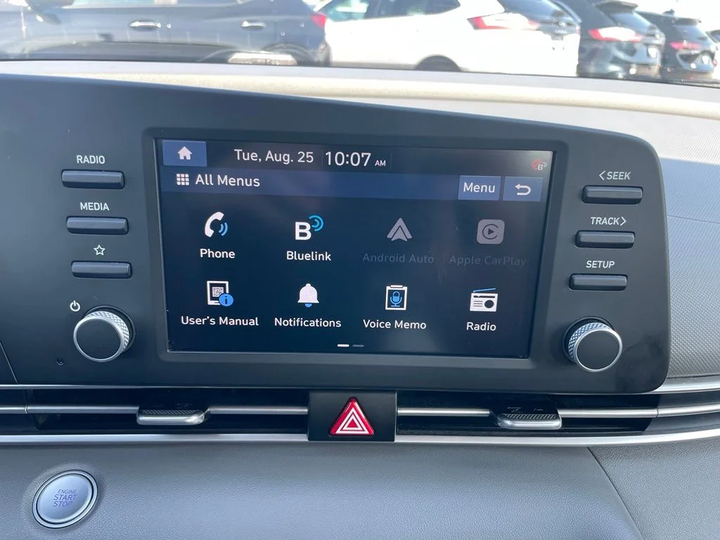 Used 2023 Calypso Red Hyundai SEL image 14