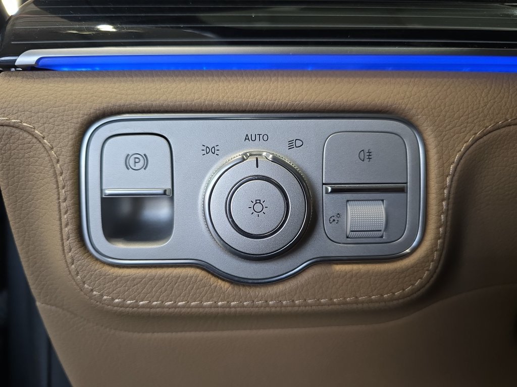 Certified Used 2024 Gray Mercedes-Benz GLE 350 image 28