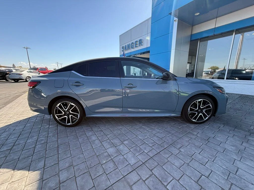Used 2025 Gray Nissan SR image 14