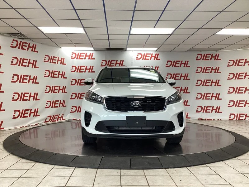 Used 2019 White Kia LX image 2