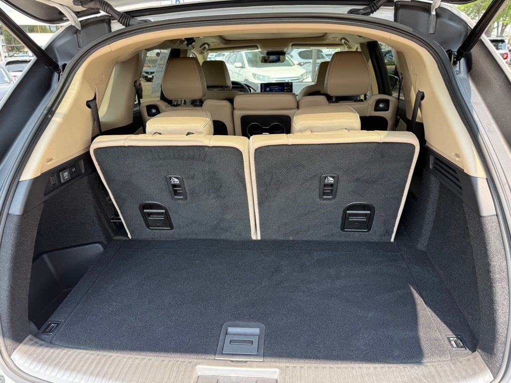 Used 2026 Solar Silver Metallic Acura Advance Package image 17