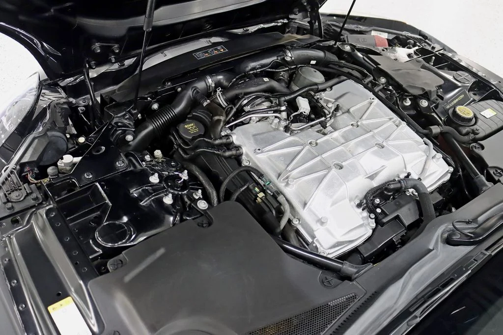 Used 2017 Black Jaguar SVR image 32
