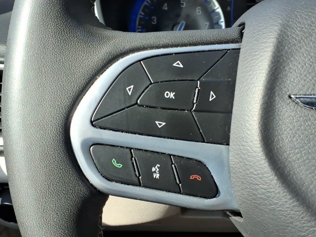 Used 2023 White Chrysler LX image 13