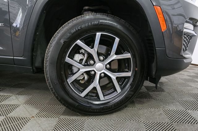 Used 2025 Gray Jeep Limited image 16