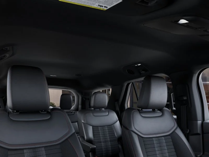 New 2027 Agate Black Metallic Ford ST-Line image 36