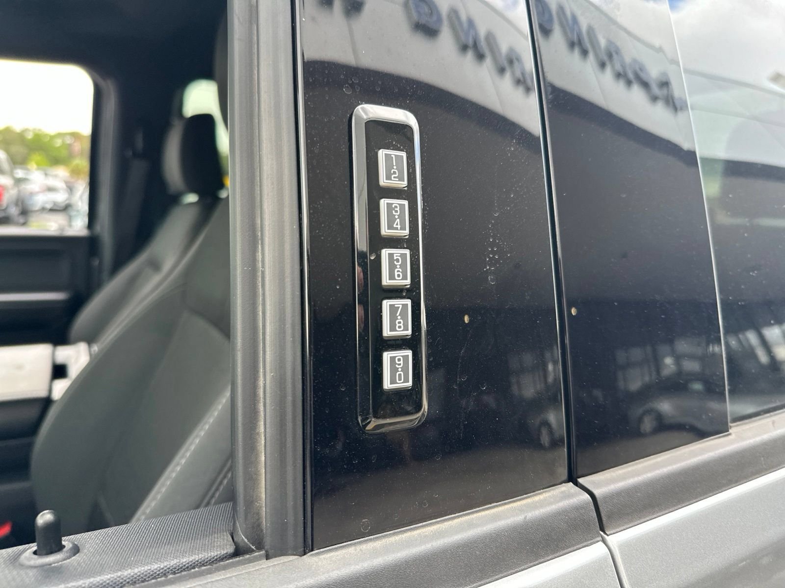 Used 2024 Silver Metallic Ford XLT image 12