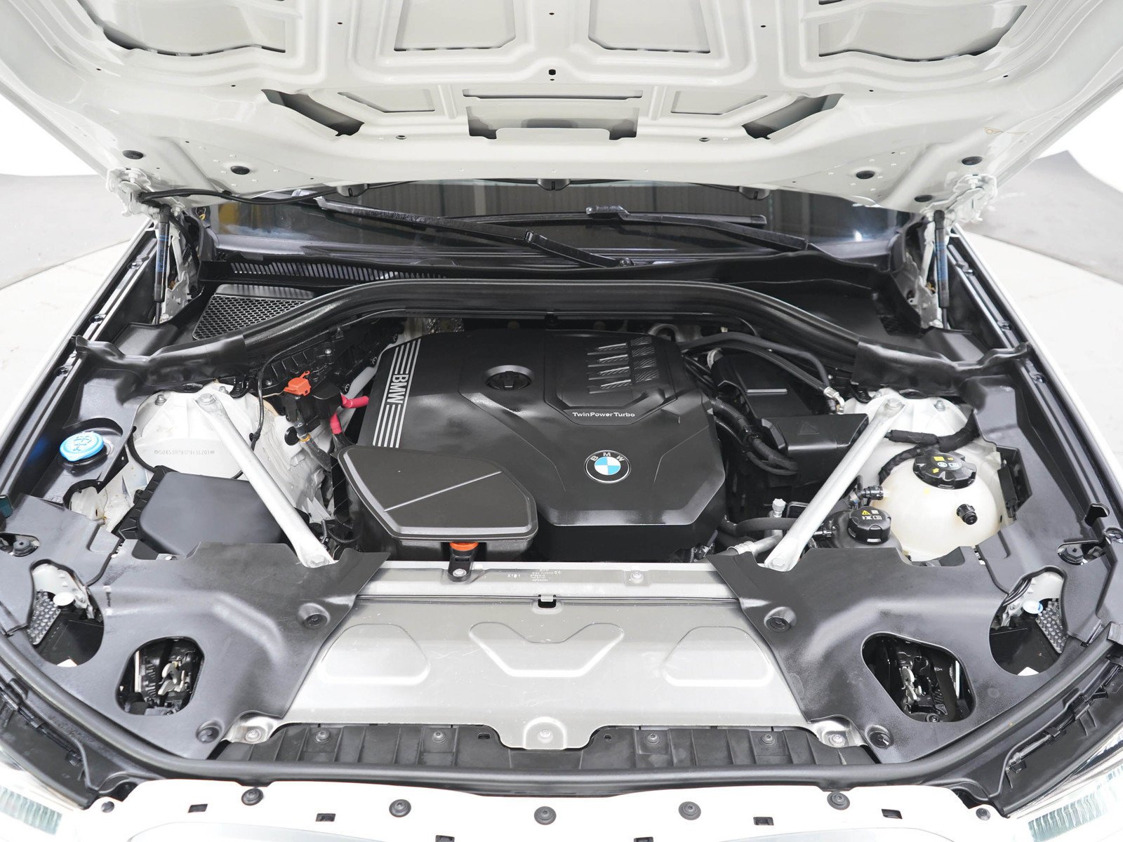 Used 2023 White BMW xDrive30i image 30