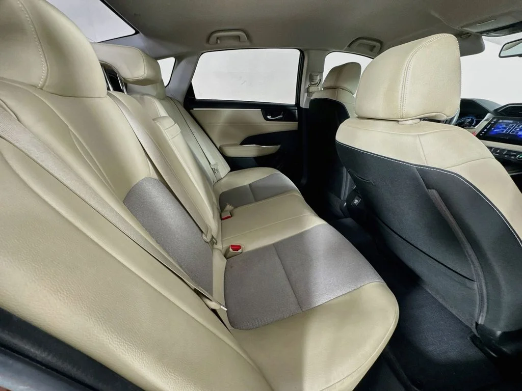 Certified Used 2018 Red Honda Base image 34
