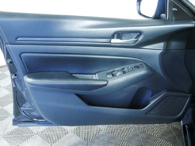 Certified Used 2025 Black Nissan 2.5 SV image 18