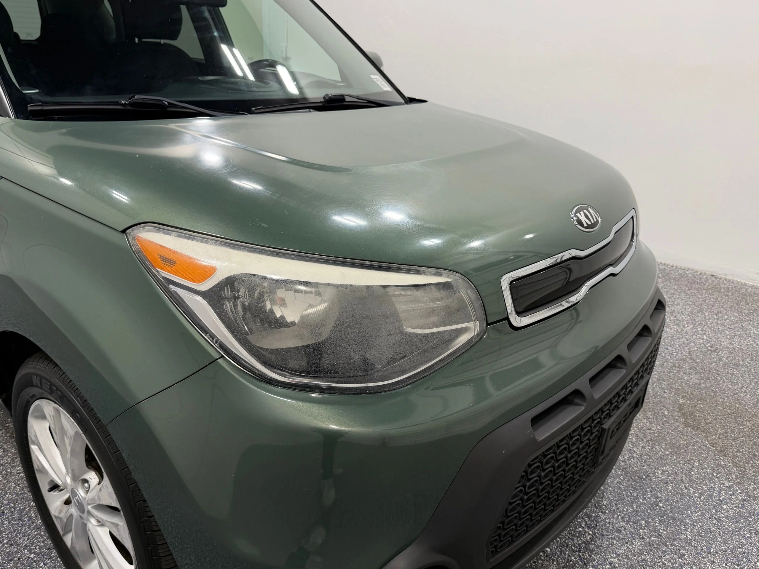 Used 2014 Green Kia Plus image 18