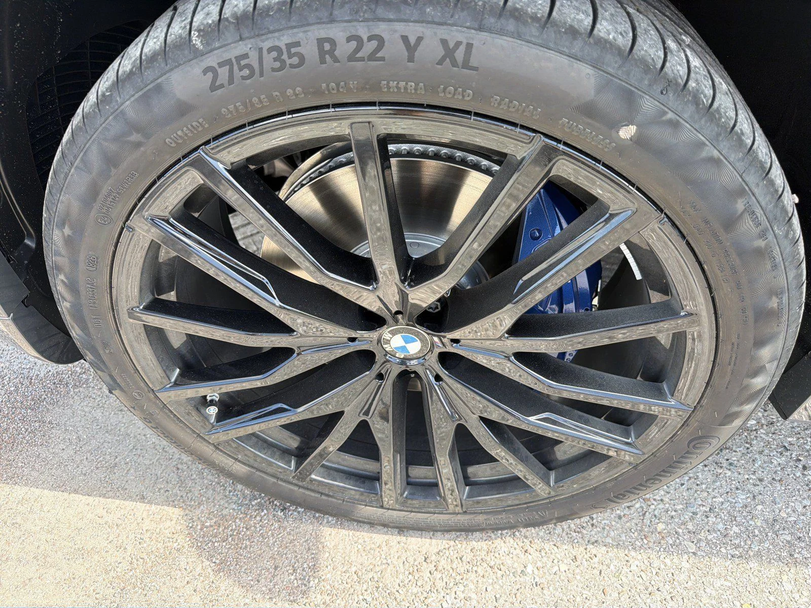 New 2027 Dravit Grey Metallic BMW xDrive40i image 11