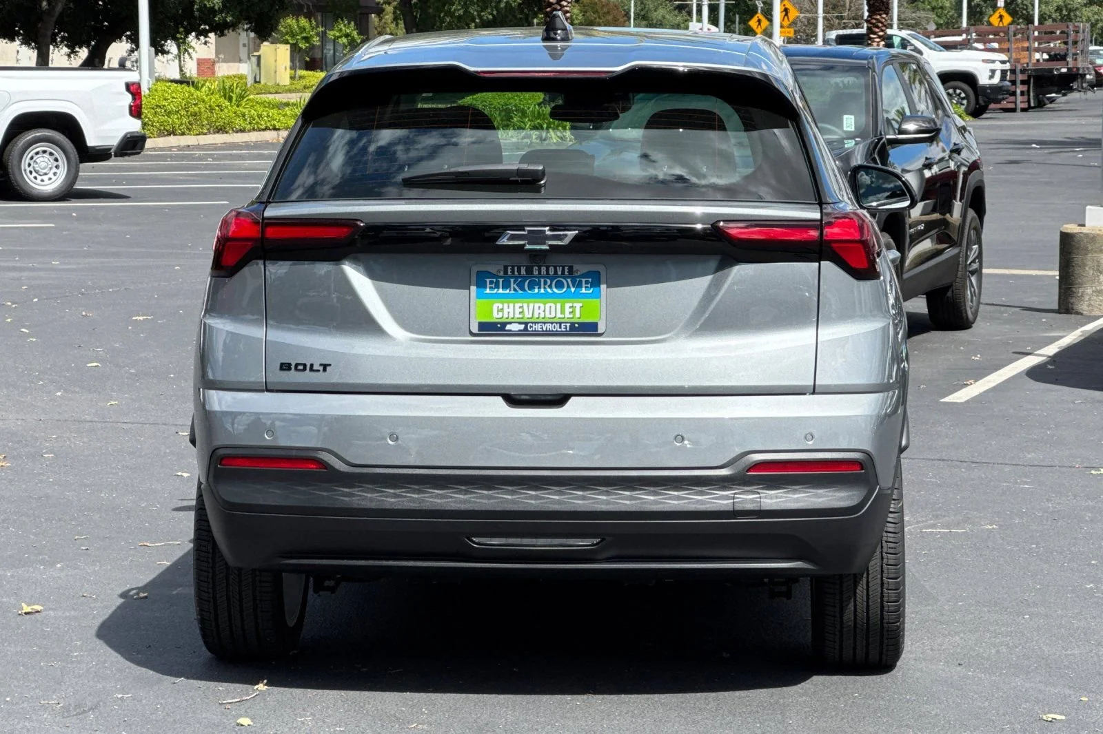 New 2027 Sterling Grey Metallic Chevrolet LT image 4