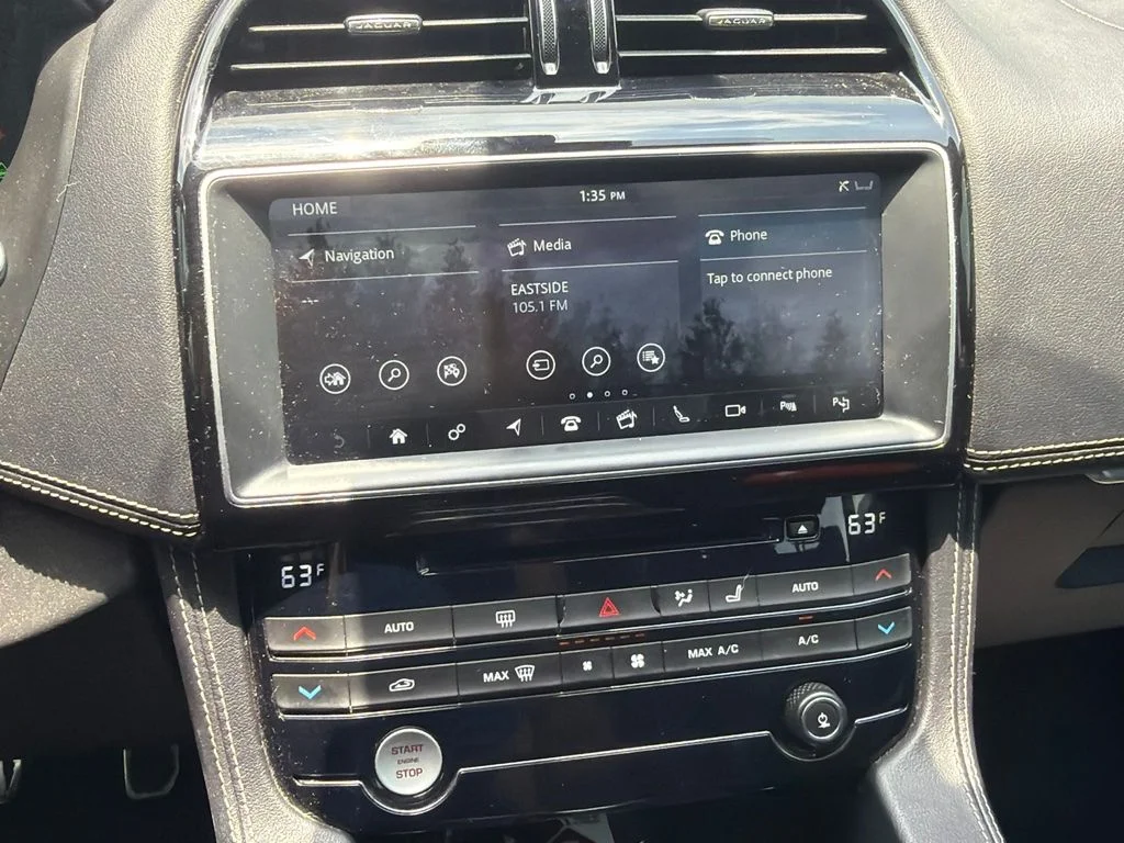 Used 2017  Jaguar S image 14