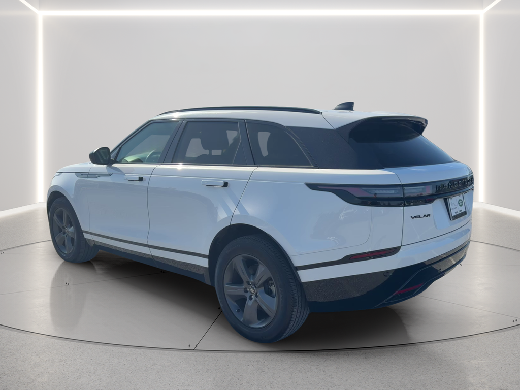 Used 2025 Fuji White Land Rover Dynamic SE image 7